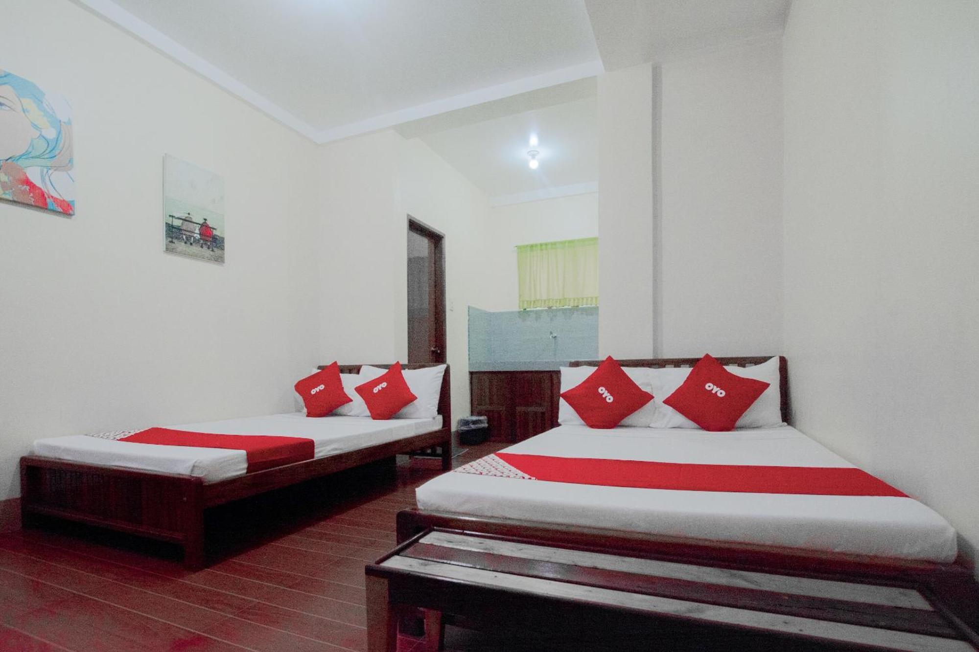 Roccksar Pension Puerto Princesa Buitenkant foto