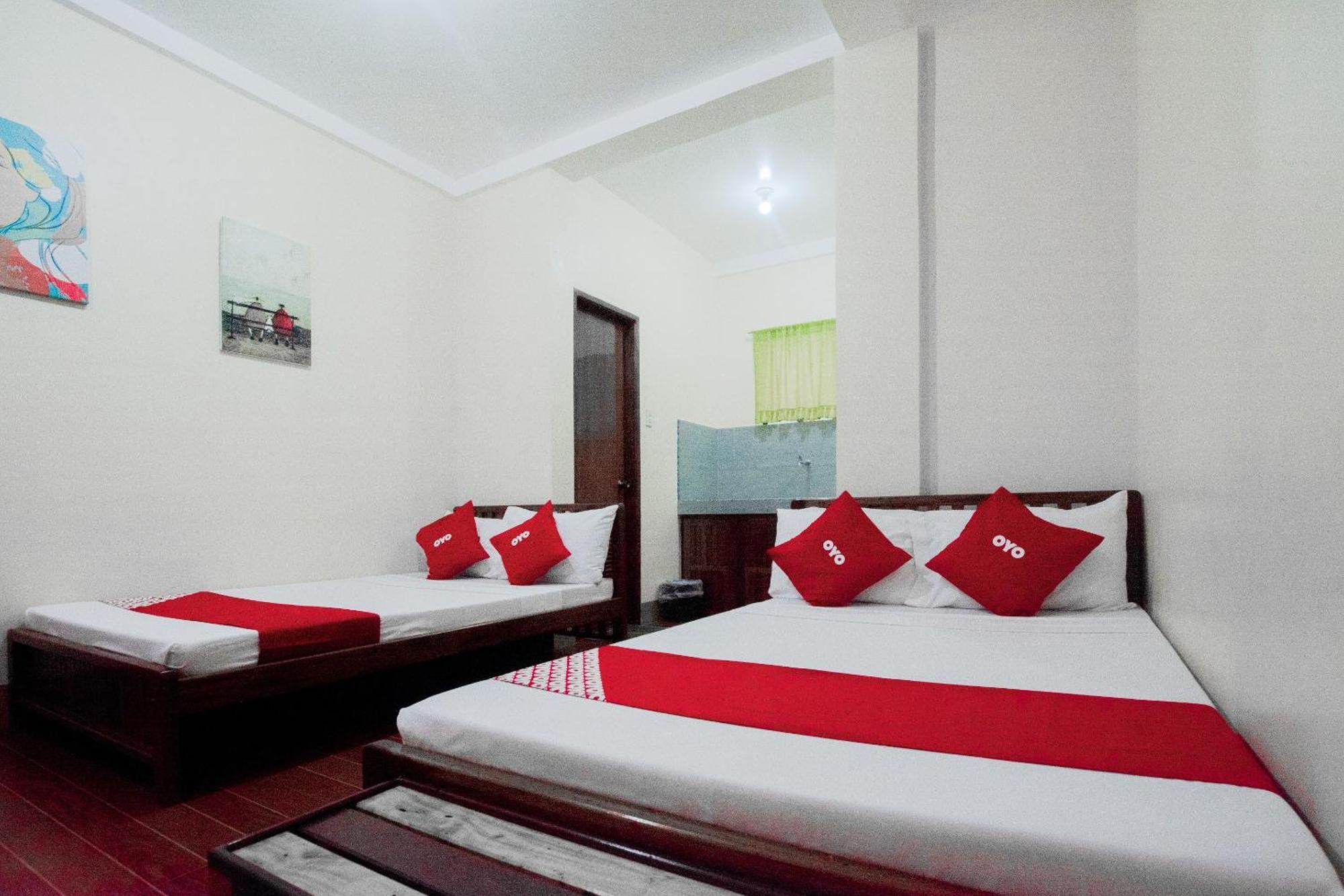 Roccksar Pension Puerto Princesa Buitenkant foto