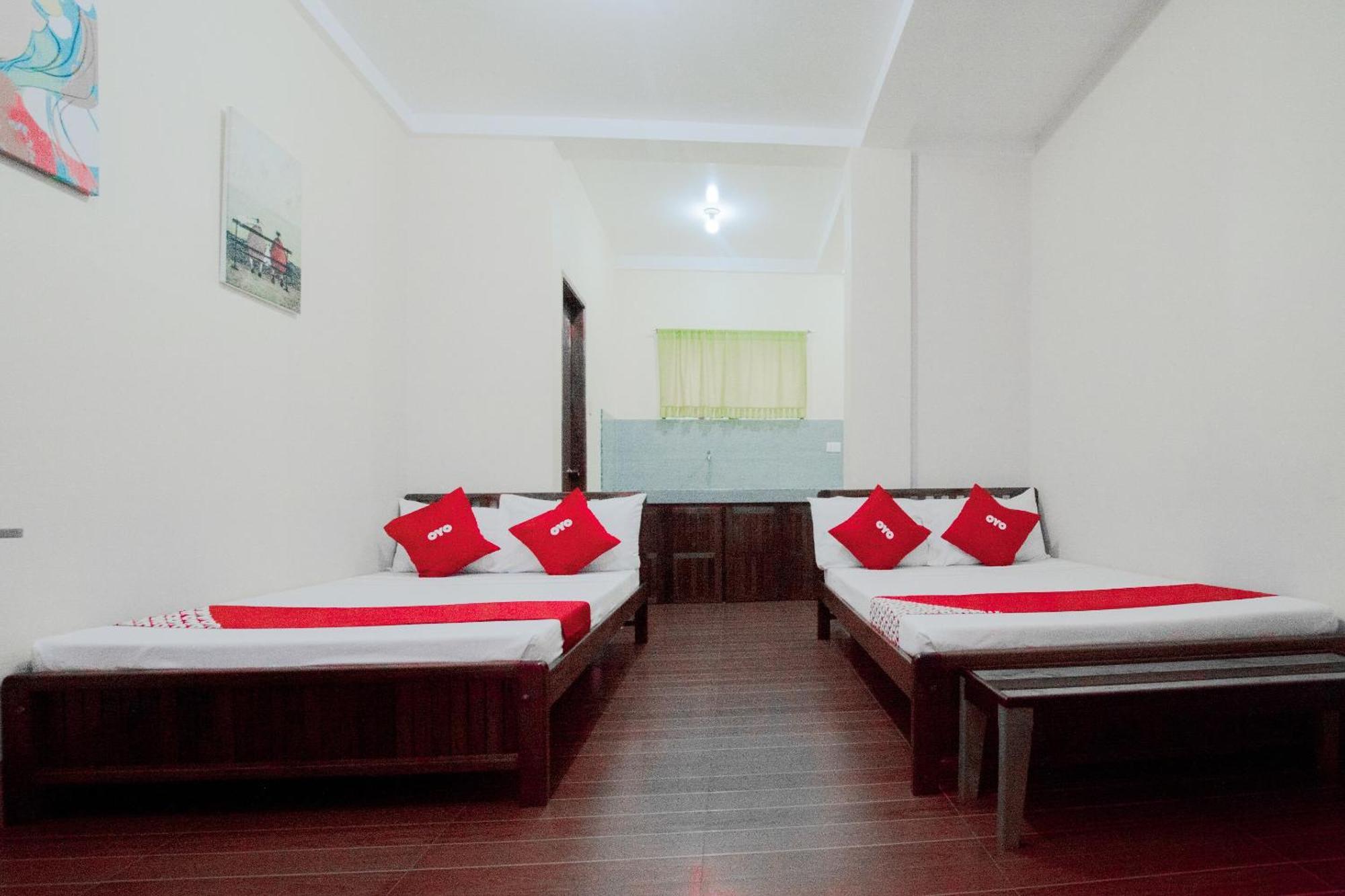 Roccksar Pension Puerto Princesa Buitenkant foto