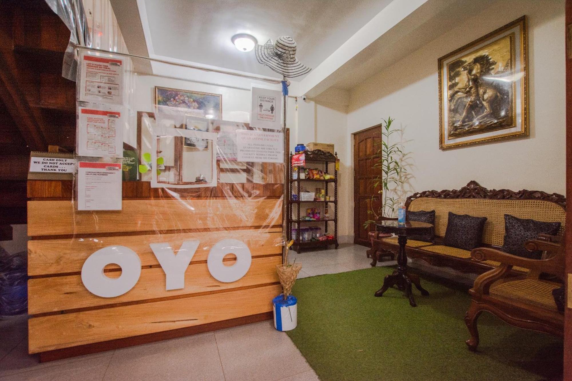 Roccksar Pension Puerto Princesa Buitenkant foto